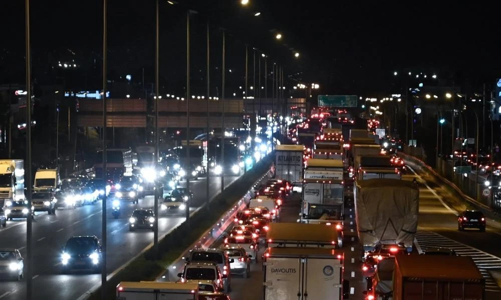 Αττική Οδός: Έχει κλείσει η έξοδος προς τη Λεωφόρο Κύμης, στο ρεύμα προς αεροδρόμιο λόγω εργασιών